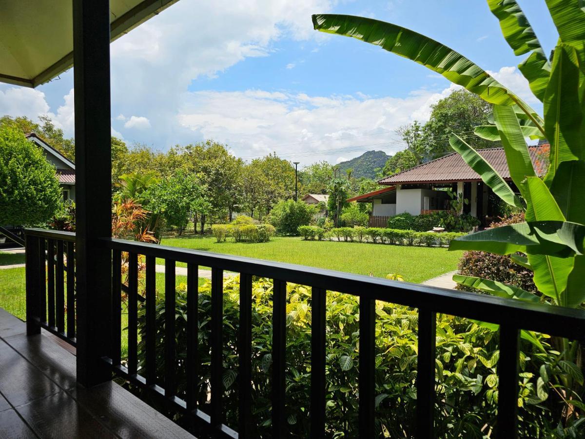 Bearlinbungalow Ванг-Виенг Экстерьер фото